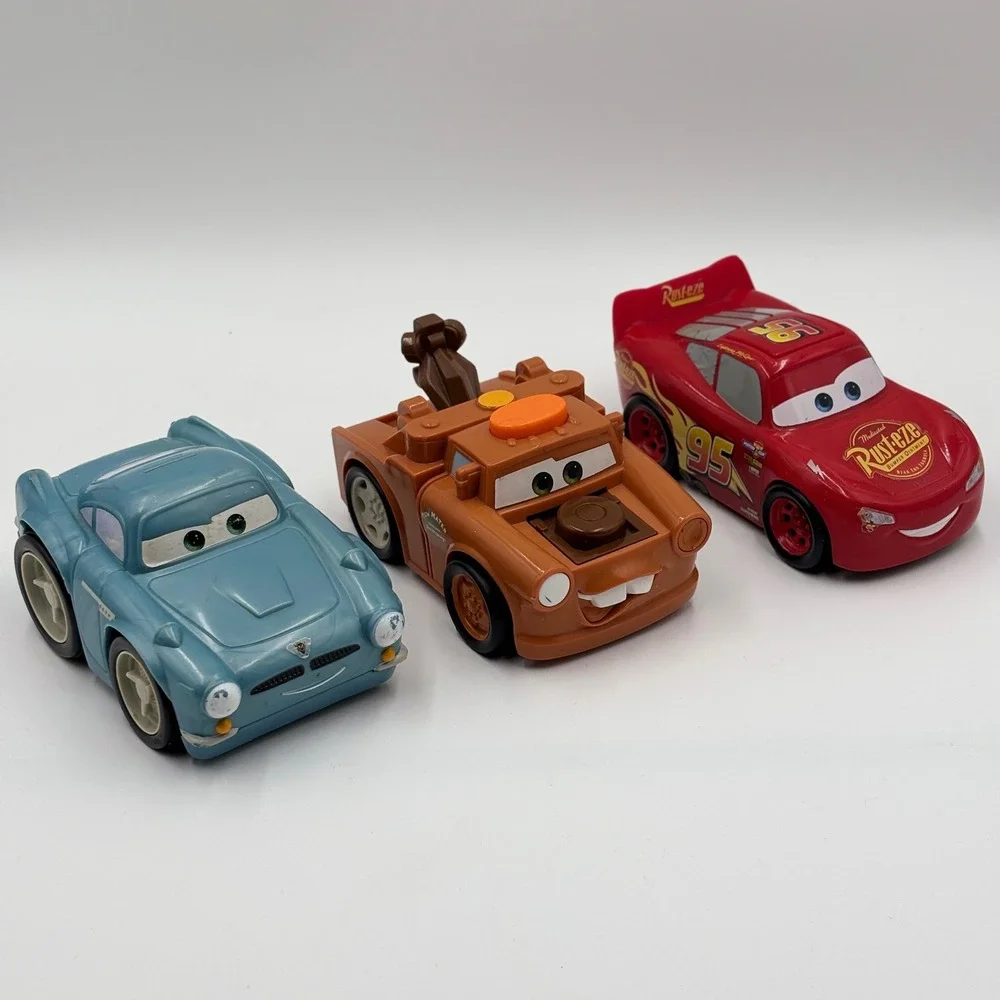 Disney Pixar Cars Lot Shake N Go McMissile Talker McQueen Flashlight Tow Mater